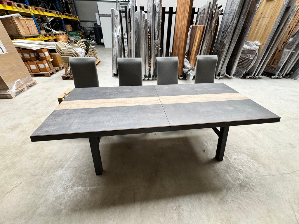 Tischgruppe HPL mit 8 Stühlen